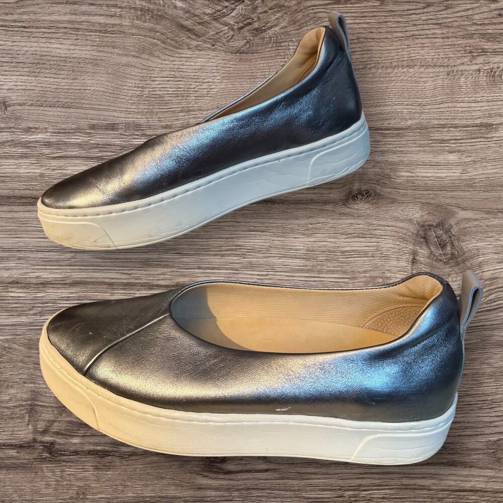 Naked Feet Regime Platform Ballet Flats Shoes Womens Sz 8.5M Pewter Leather $125